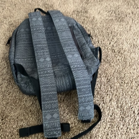 Dakine Essentials Mini 7L Backpack - Picture 5 of 5